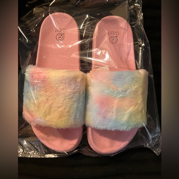 Chinese Laundry Pink and Multicolor Furry Slides - Picture 1 of 6